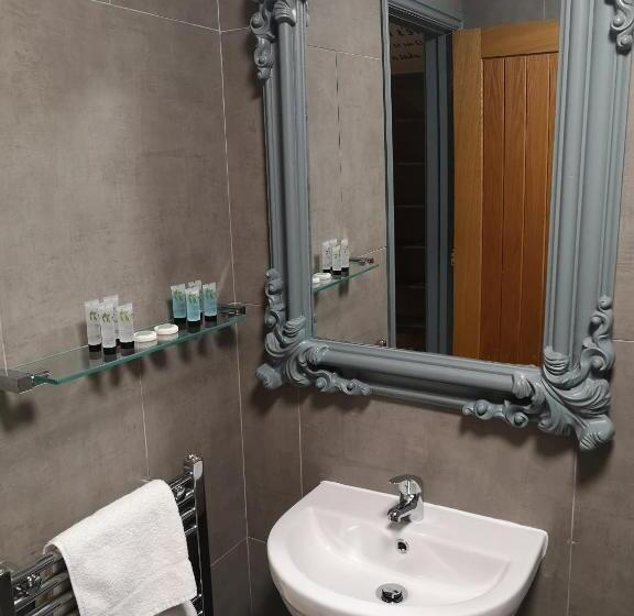 Президентский Люкс, Star Inn