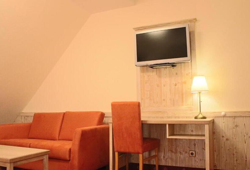 سوئیت 2 خوابه, Central