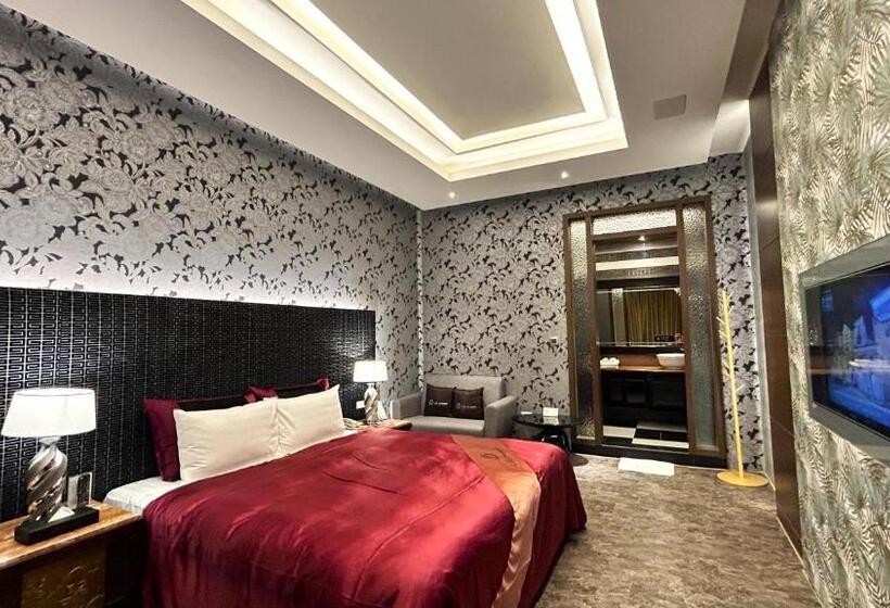 اتاق استاندارد, Shining Motel