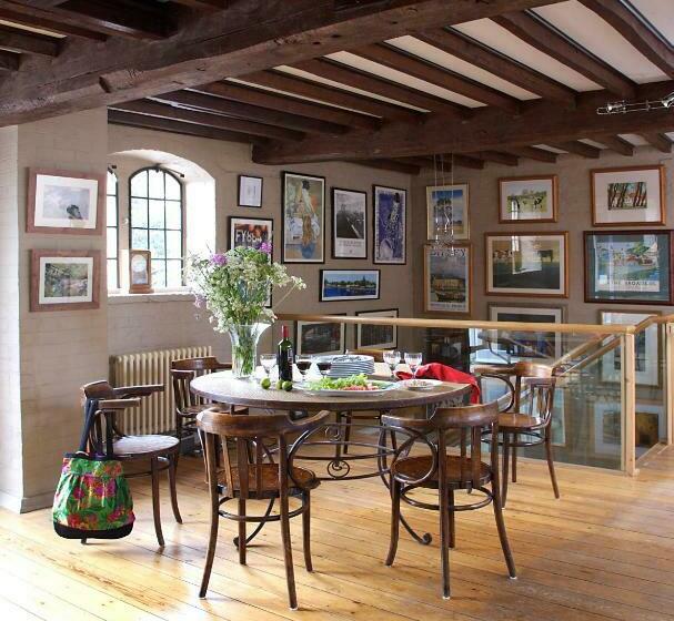 اتاق لوکس با تخت بزرگ, B&b At The Old Mill