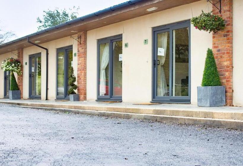 Семейный Номер, Accommodation Bristol Airport