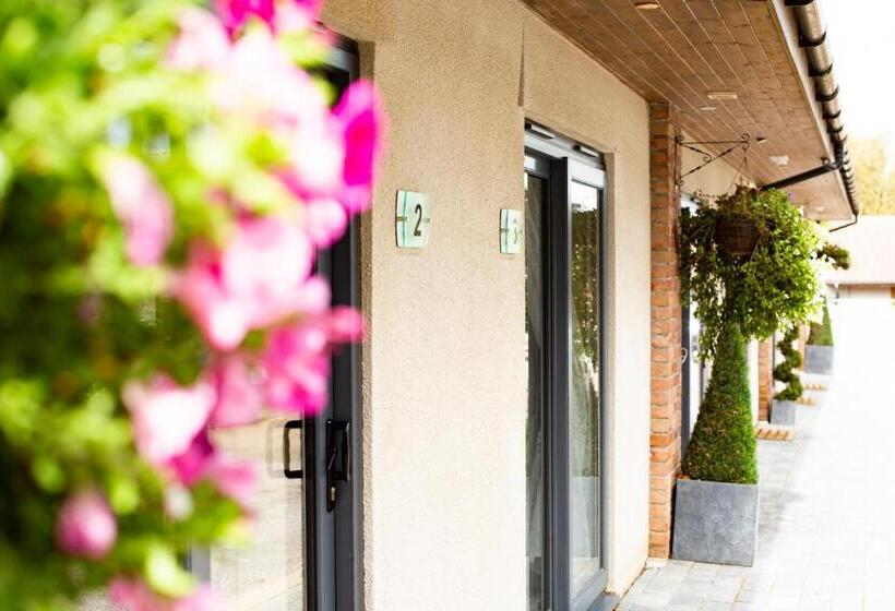 Номер Стандарт, Accommodation Bristol Airport