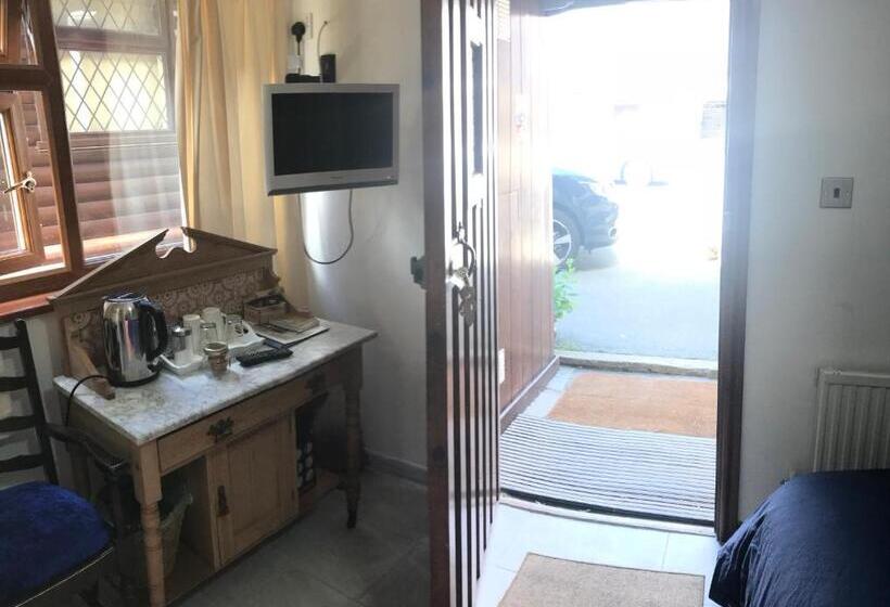 חדר סטנדרט עם מיטת קינג, Borderers Inn