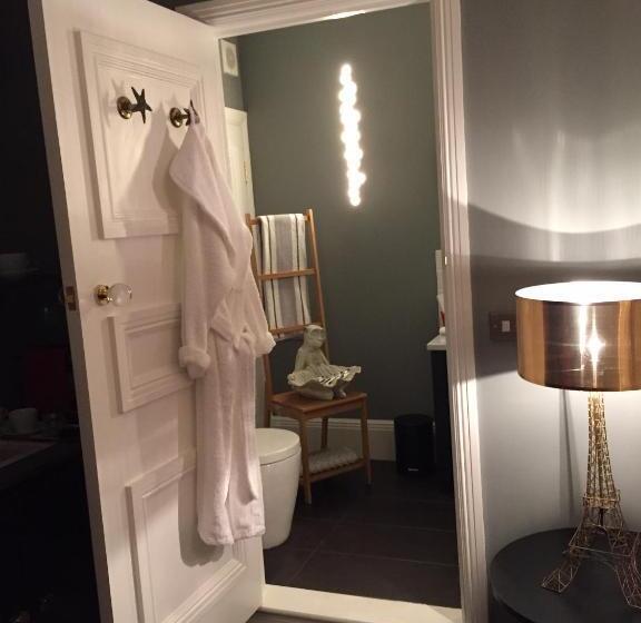 غرفة سوبيريور سرير كينج, Montpellier House
