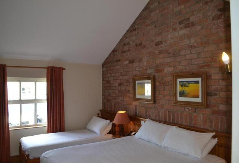 스탠다드 트리플 룸, Walsh S Hotel And Apartments