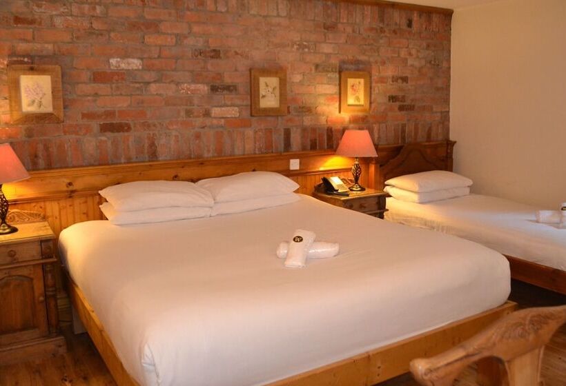 스탠다드 트리플 룸, Walsh S Hotel And Apartments