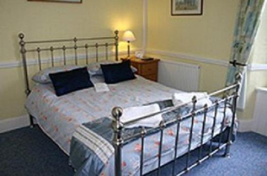 Номер Стандарт, Brixham House