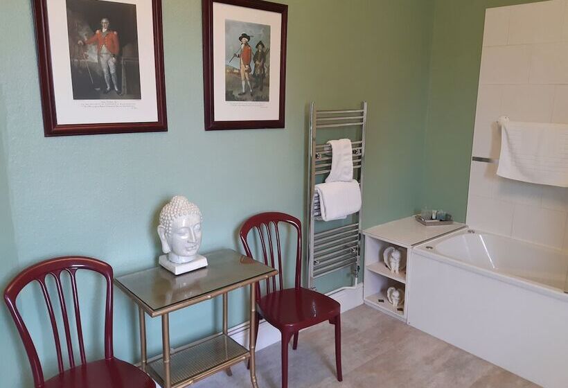 Номер Superior, Holywell House