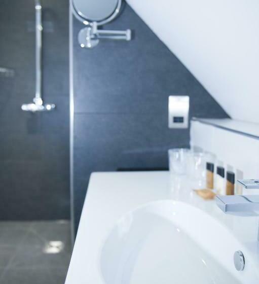 Номер Deluxe, Wharton Park Golf & Country Club