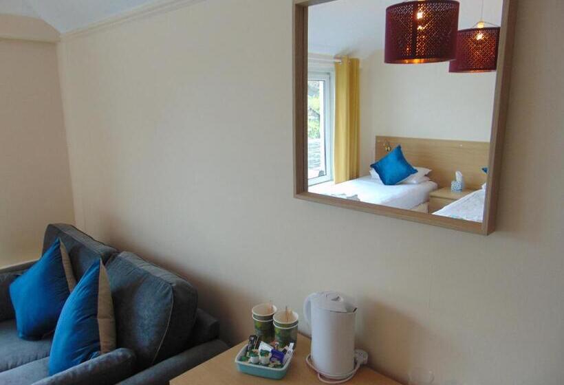 스탠다드 트리플 룸, Callander Hostel