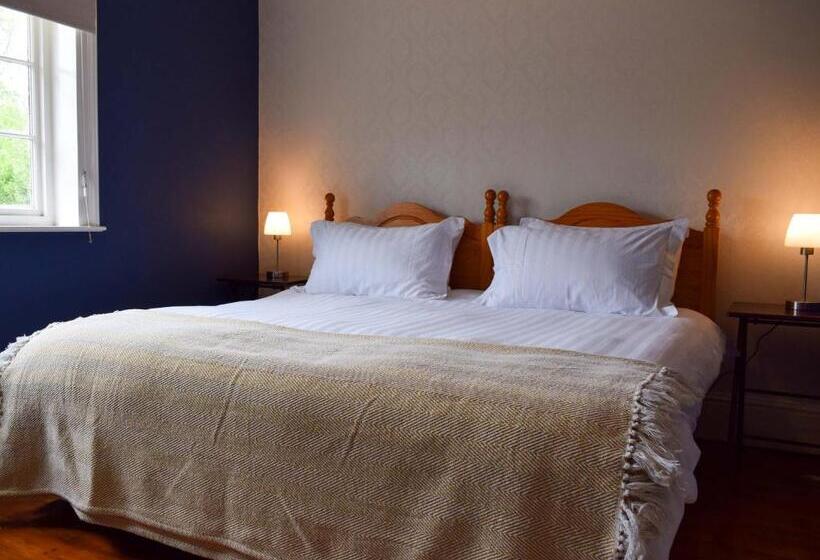 Номер Стандарт, Elloe Lodge