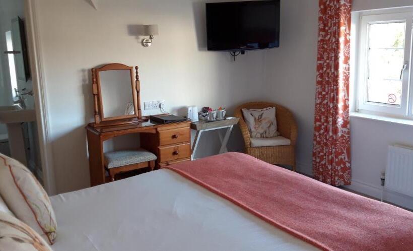Standard Room, Trelawne