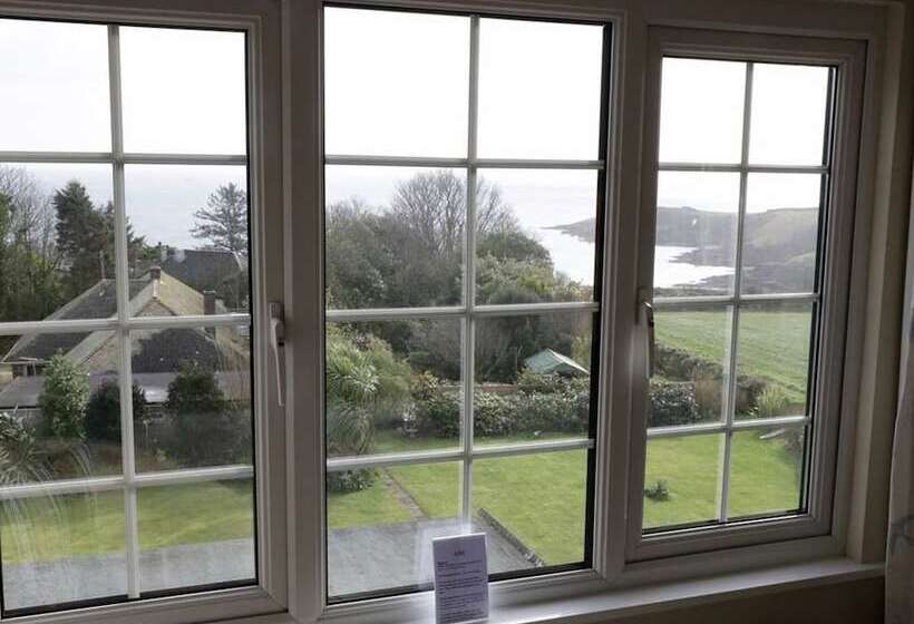 Superior Room Sea View, Trelawne