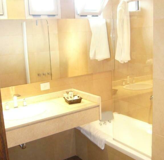 جناح سوبيريور, 646 Hotel Balcarce