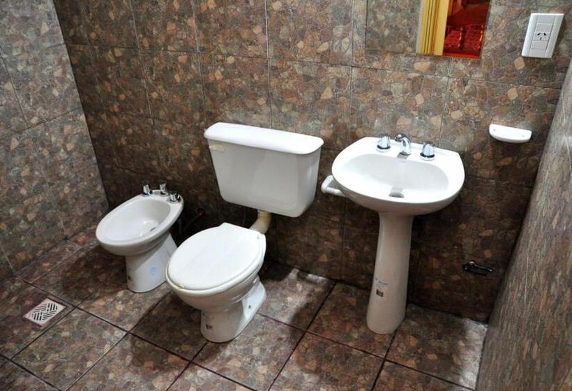 Четырехместный Номер Стандарт, Hostal Benjamin