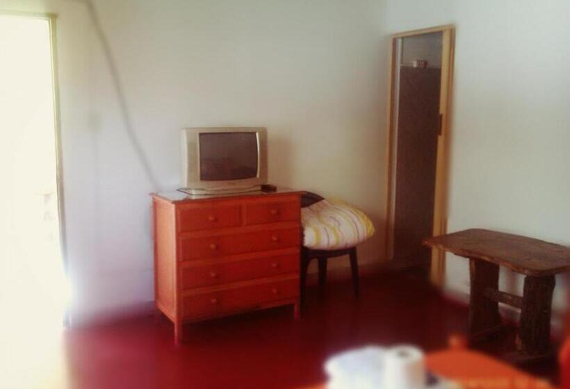 Номер Стандарт Трехместный, Hostal Benjamin