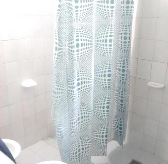 Дом 2 Спальни, Hostal Benjamin