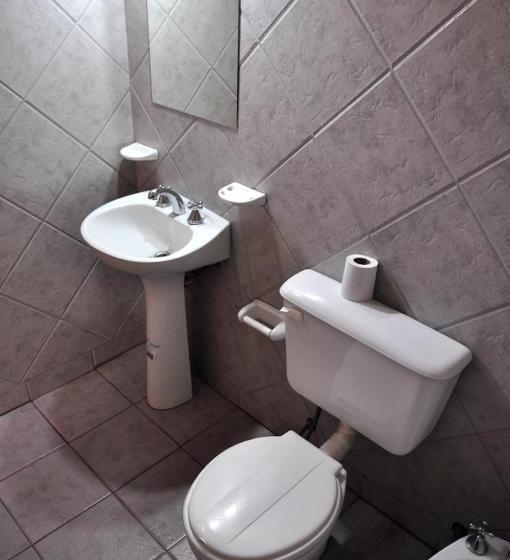 اتاق استاندارد سه نفره, Hostal Benjamin