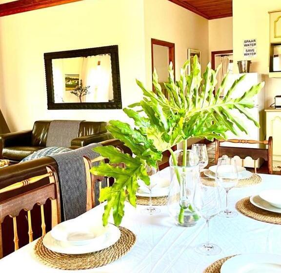 Дом 2 Спальни, Eikelaan Farm Cottages