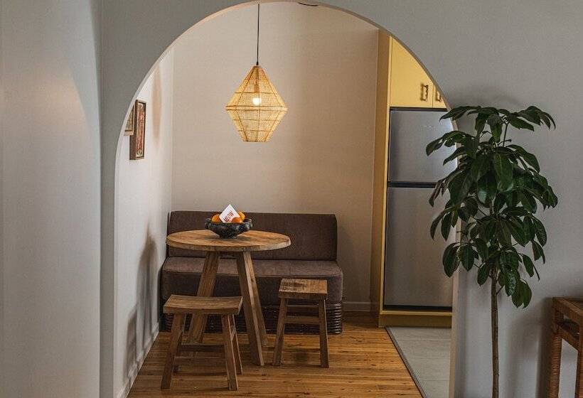 Бунгало Стандарт, The Cheshire Cat Boutique Motel