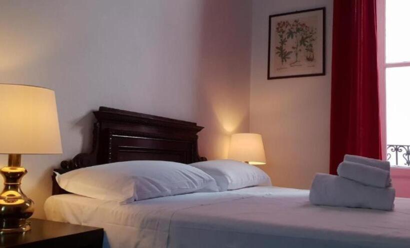 اتاق خانوادگی, Apart Hotel Lupetta 5