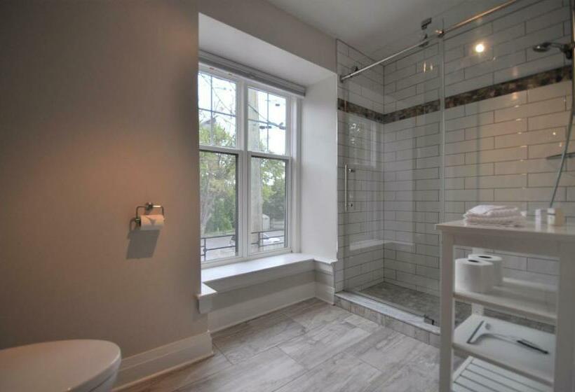 套房, Kemptville Suites