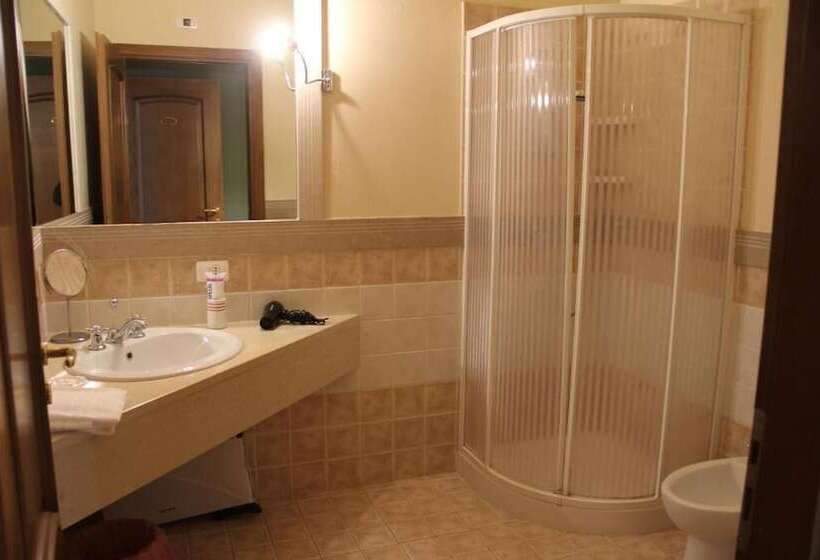 اتاق استاندارد, Neathon Rooms