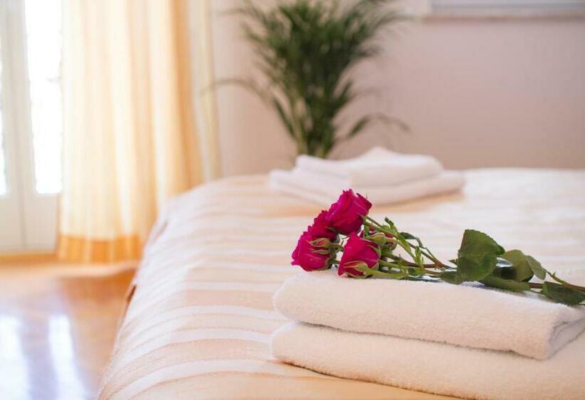 스탠다드 트리플 룸, Villa Sveta Eufemija   Bed And Breakfast