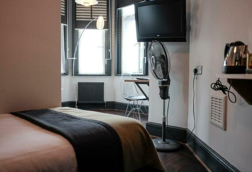 Quarto Estandar Individual, The Wellington
