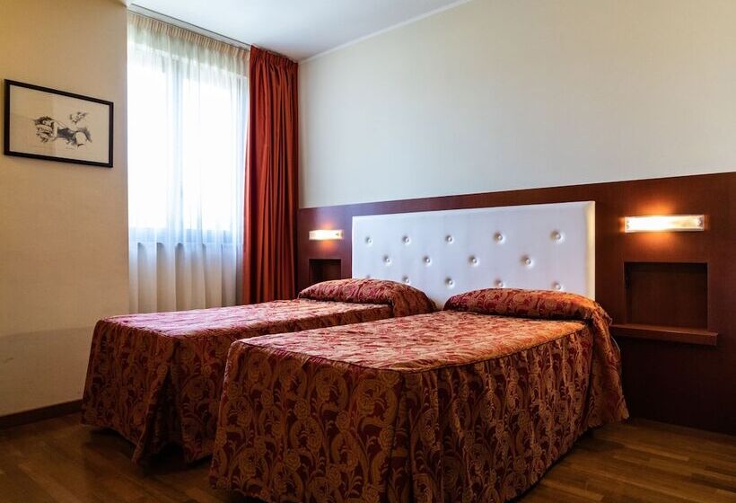 Номер Стандарт Трехместный, Villa Venus Resort & Spa