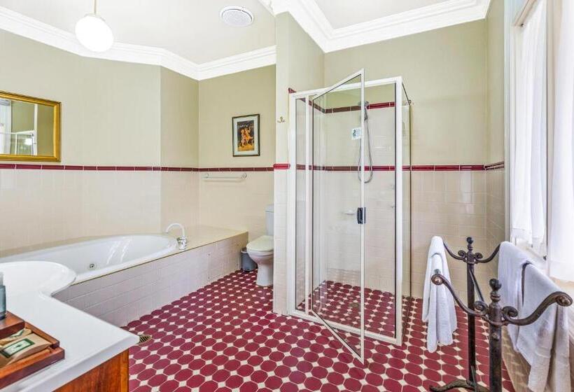 스탠다드 룸 킹사이즈 침대, Bethany Manor B&b, Call Us For Cheapest Rates