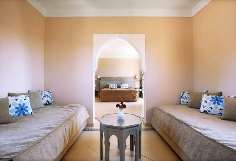 اتاق خانوادگی, Valeria Madina Club   All Inclusive