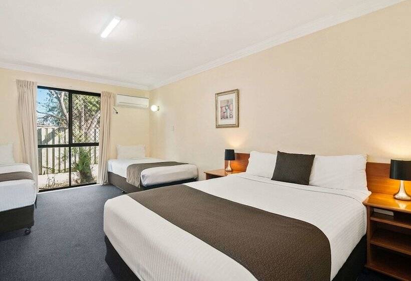 패밀리 룸, Econo Lodge Waterford