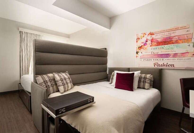 스탠다드 룸, Embassy Suites By Hilton New York Manhattan Times Square