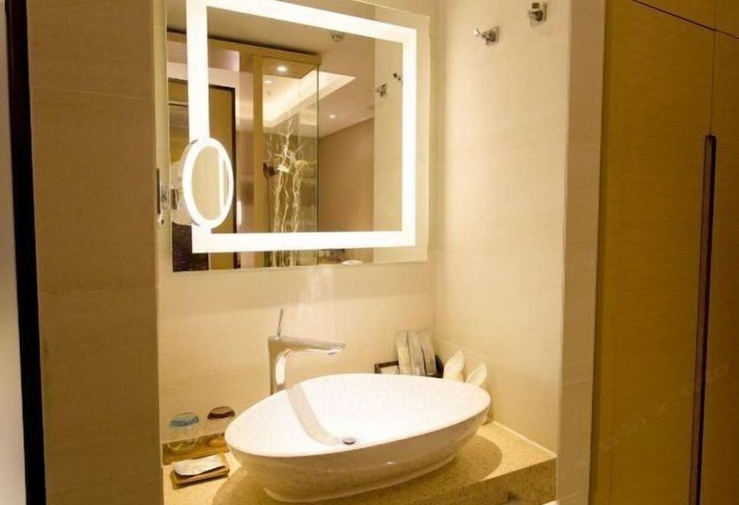 Номер Deluxe, Lavande Hotel Baiyun International Airport Branch
