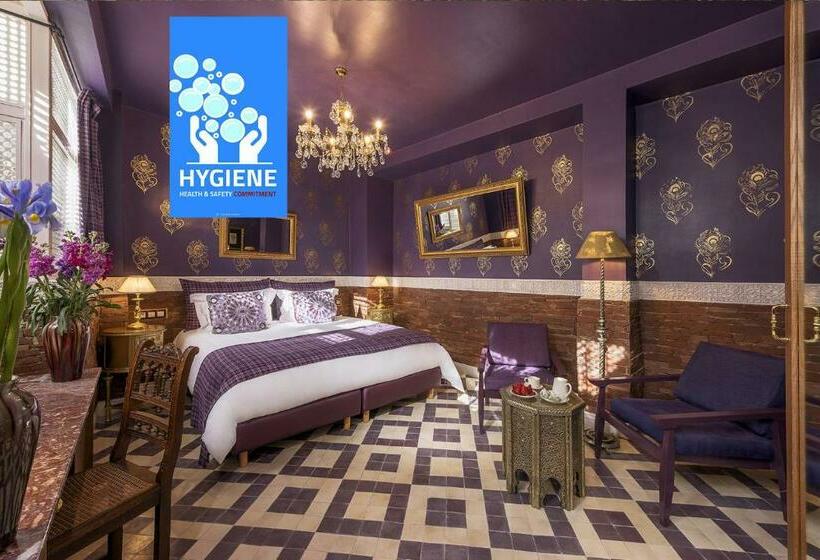 سوییت جونیور, Riad Karmela Princesse