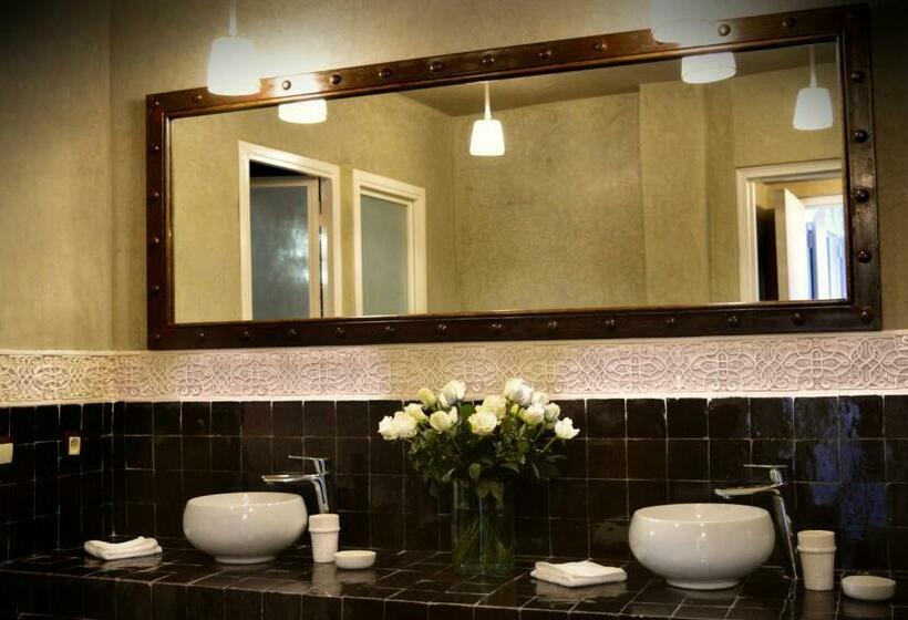 سوییت خانوادگی, Riad Karmela Princesse