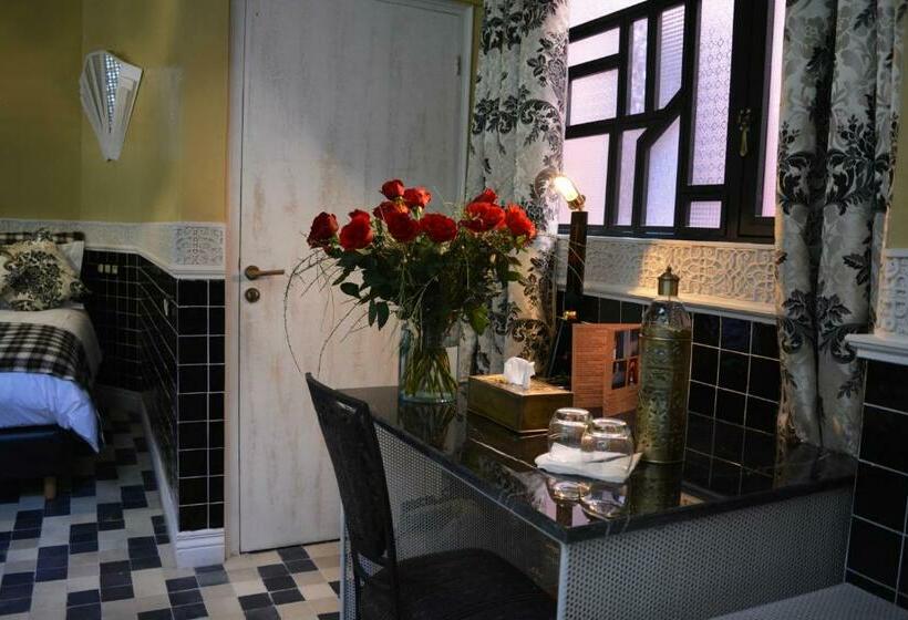 سوئیت جونیور با تراس, Riad Karmela Princesse