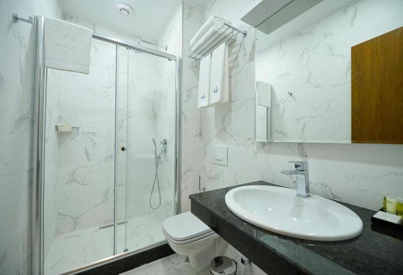 اتاق لوکس با چشم‌انداز باغ, Calligraphy Hotel And Cottages