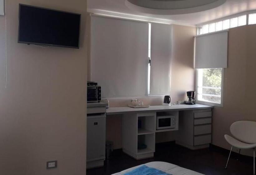 디럭스 스튜디오, Complejo Lucila Suites