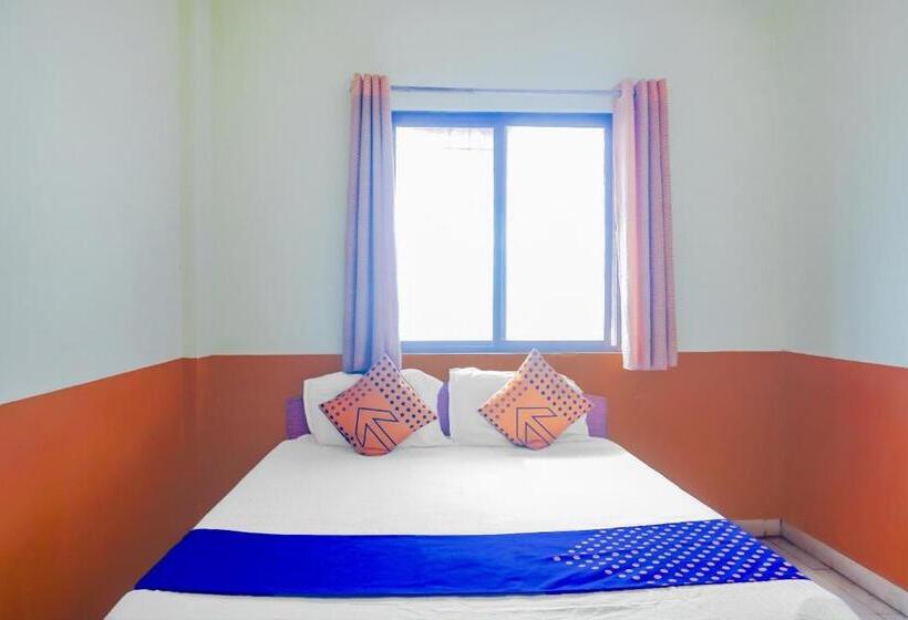 Трехместный Номер Классика, Oyo Shetkari Mala Hotel & Lodging