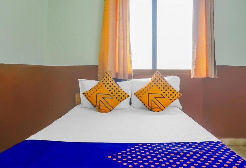 Трехместный Номер Классика, Oyo Shetkari Mala Hotel & Lodging