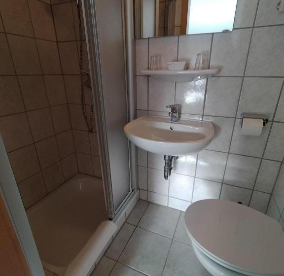 Номер Стандарт Трехместный, Gasthof Zu Den Linden 61225