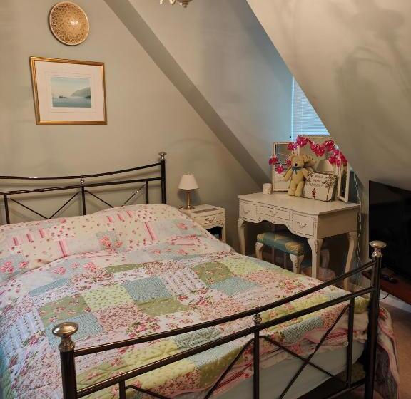 Номер Стандарт, Bracken Lodge