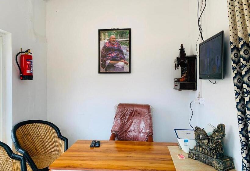 三人经典房间, Oyo Unique Guest House