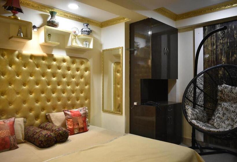 Номер Superior Кровать Кинг, Ya Inn & Suites