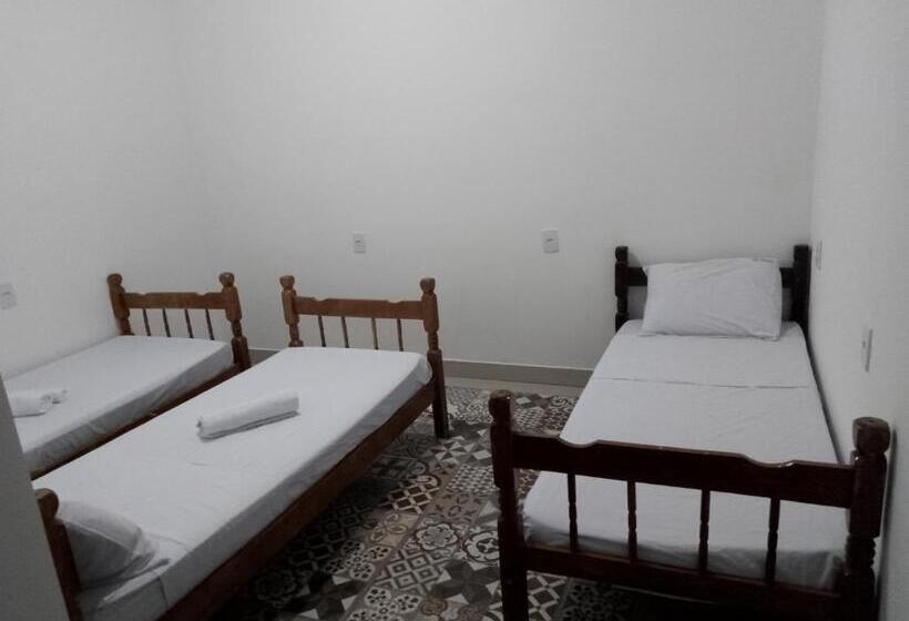 Номер Стандарт Трехместный, Pousada Três Marias Cachoeira Paulista