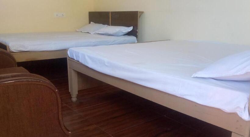 Quarto Triplo Economy, Veerbhadra