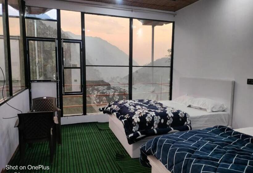 스탠다드 트리플 룸, Kedar Hill Resort Sonprayag