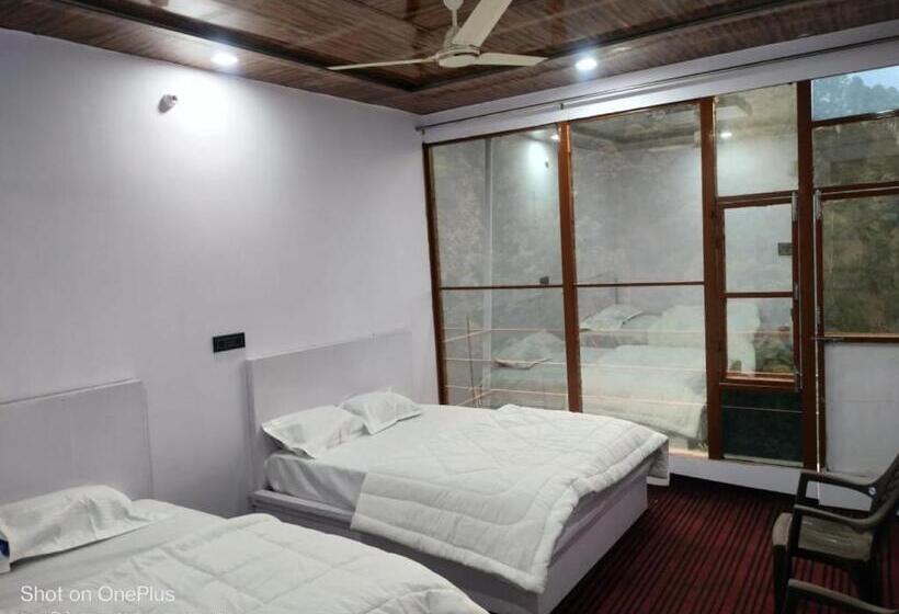 4인용 스탠다드 룸, Kedar Hill Resort Sonprayag